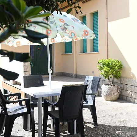 Se232 - Senigallia, Trilocale Con Cortile Privato *